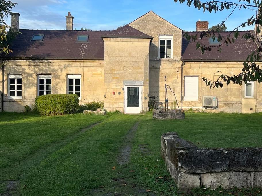 Gite Le Presbytere De Blérancourt מראה חיצוני תמונה